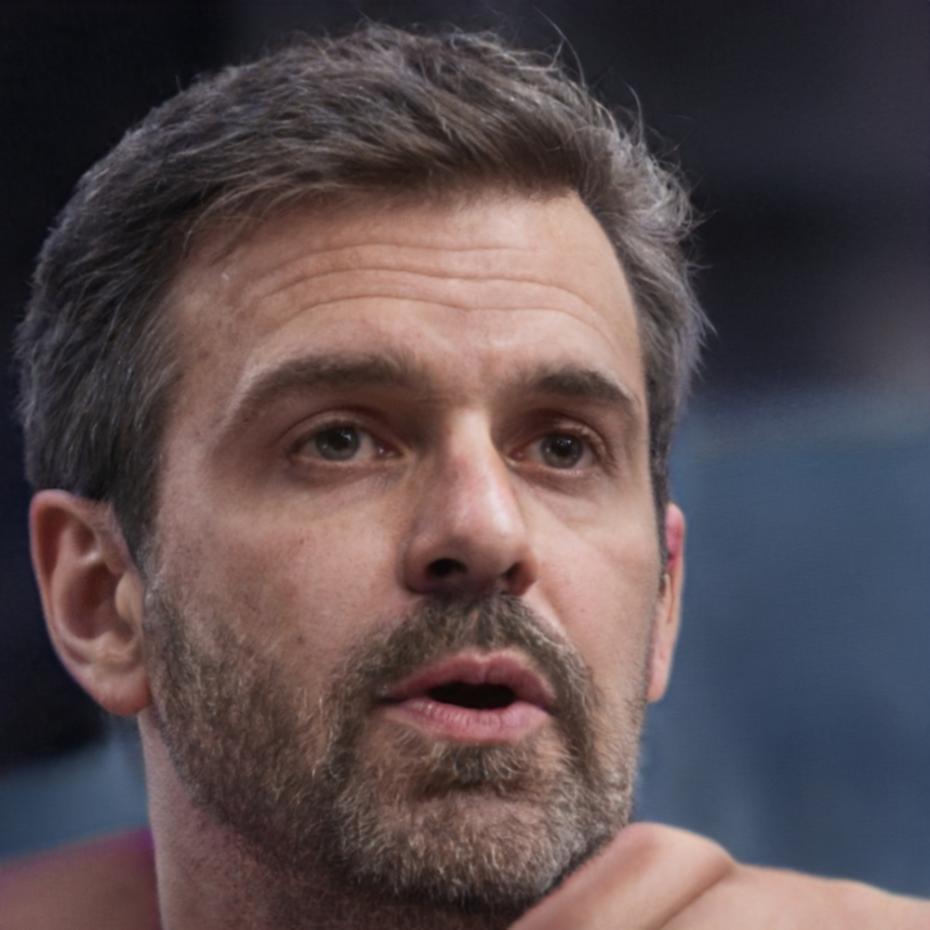Portrait de Thomas Dubois, expert en analyse financière